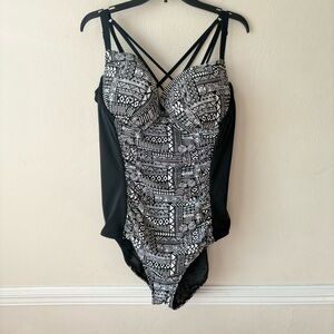 Torrid Black & White Geometric Print One Piece Swimsuit
